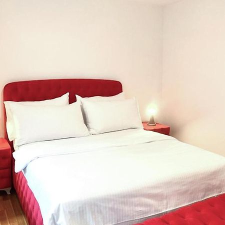 La Casa - Comfortable - By Pa Lucerna Esterno foto